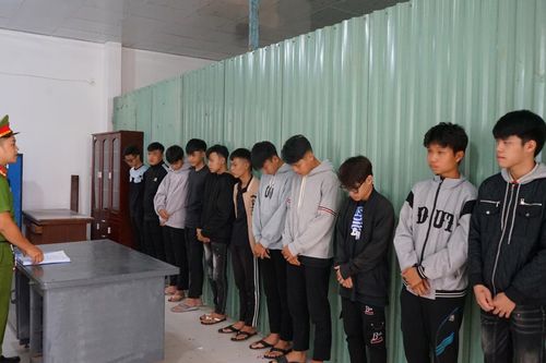 Khởi tố nhiều nhóm thanh thiếu niên côn đồ, gây rối đường phố