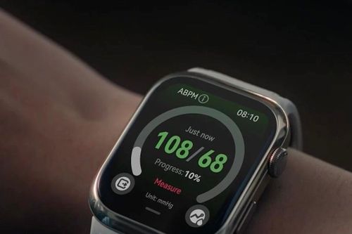 Huawei Watch D2 nổi bật với tính năng theo dõi, đo huyết áp