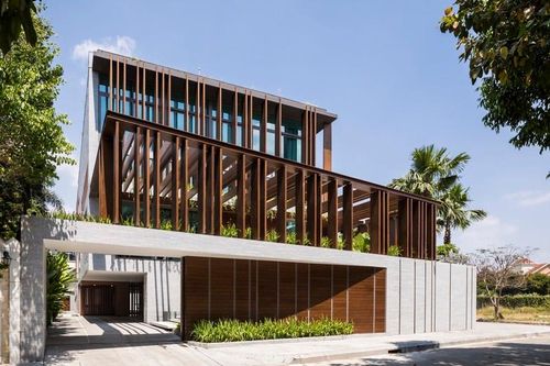 Ngỡ ngàng nhà mái cỏ đẹp ngang biệt thự nghỉ dưỡng tại TP HCM