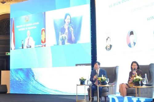 Quốc vụ khanh Bộ Ngoại giao và Phát triển Anh: Cần lên tiếng kịp thời khi căng thẳng leo thang ở Biển Đông