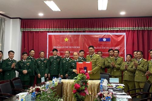 Hội đàm giữa Ty An ninh tỉnh Phông Sa Lỳ và Bộ Chỉ huy BĐBP Điện Biên