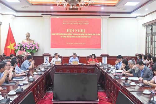 Xây dựng pháp luật phải xuất phát từ thực tiễn đất nước và đón kịp xu thế thời đại