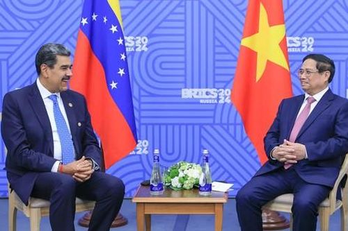 Tổng thống Nicolas Maduro mời Chủ tịch nước Lương Cường sớm thăm Venezuela