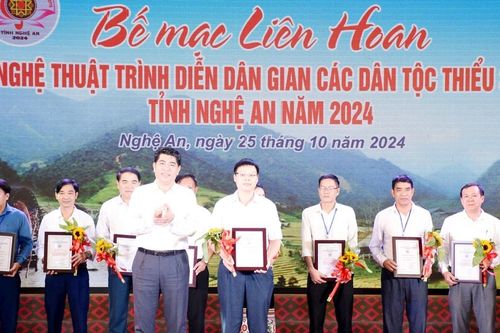 Bế mạc Liên hoan Nghệ thuật trình diễn dân gian các dân tộc thiểu số tỉnh Nghệ An