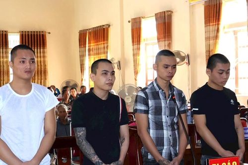 Quỳnh Lưu xét xử lưu động 4 thanh niên tổ chức sử dụng và mua bán ma túy