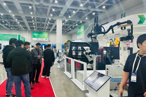 Hơn 450 công ty cùng 2.000 gian hàng phô diễn công nghệ tại FIX 2024