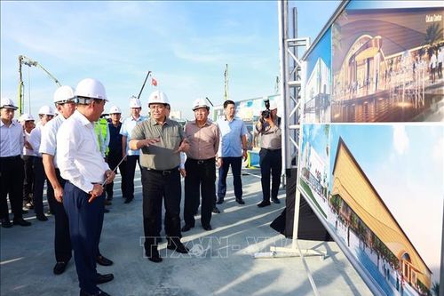 Thủ tướng Phạm Minh Chính: Xây dựng Trung tâm Hội chợ Triển lãm và cầu Tứ Liên thành biểu tượng của Hà Nội