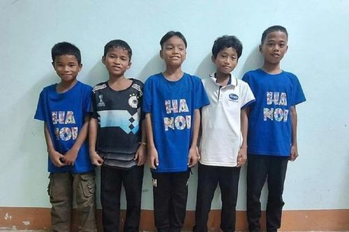 Bản tin 25/10: Chân dung 5 học sinh dũng cảm lao xuống dòng nước chảy xiết cứu sống 2 em nhỏ