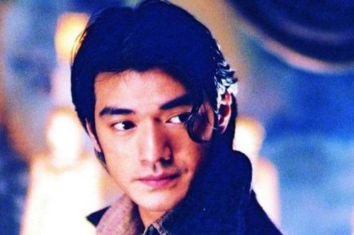 Nam diễn viên bí ẩn nhất giới giải trí: Rời xa showbiz về quê làm ruộng, trồng hoa