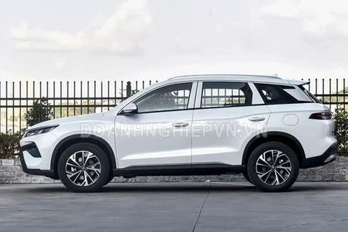 SUV cùng phân khúc với Mazda CX-5, tiết kiệm xăng hơn Honda Vision, giá rẻ bất ngờ