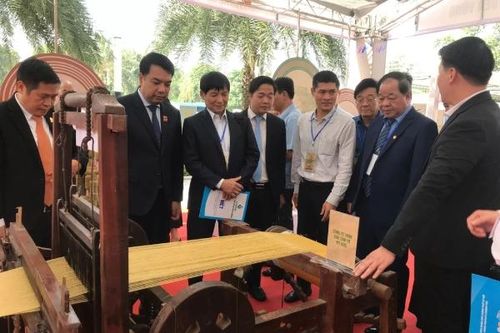 Thúc đẩy đầu tư chuyển đổi sản xuất xanh