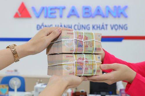 Em dâu tổng giám đốc Việt Phương Group bán ra 4,8 triệu cổ phiếu VietABank