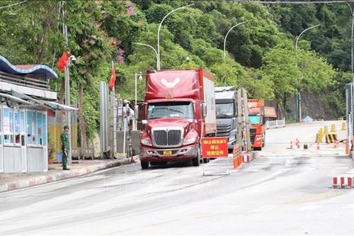 Thương mại biên giới góp phần quan trọng vào kinh tế địa phương