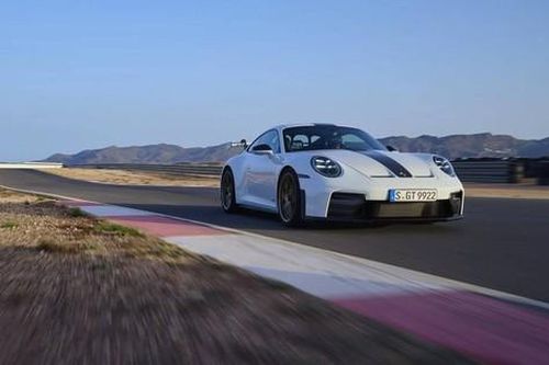 Porsche 911 GT3 2025 lột xác với diện mạo mới
