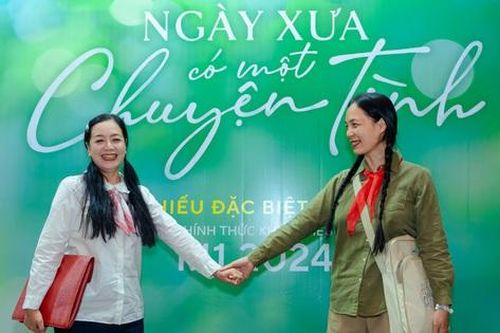 Chiều Xuân, Diễm Quỳnh xúc động với 'Ngày xưa có một chuyện tình'
