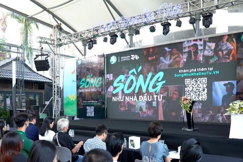 Triển lãm 'Sống như nhà đầu tư' thu hút sự quan tâm của hàng nghìn người dân Thủ đô