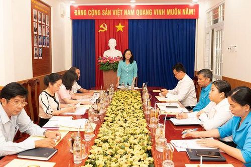 Họp thành viên Ban Vận động Quỹ Vì người nghèo tỉnh An Giang