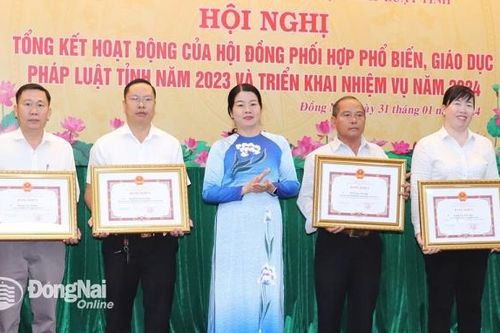 Chủ tịch xã nhiều năm gắn bó với công tác hòa giải ở cơ sở