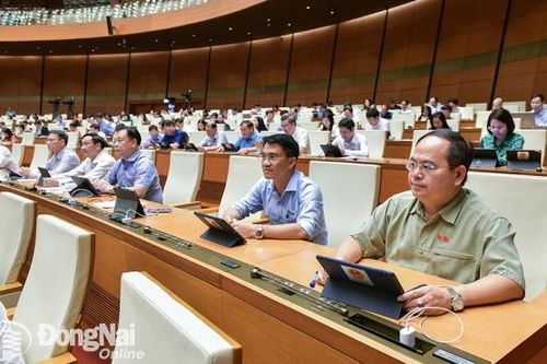 Kỳ họp thứ 8, Quốc hội khóa XV: Quốc hội thảo luận về Dự thảo Luật Quy hoạch đô thị và nông thôn; Luật Công chứng (sửa đổi)