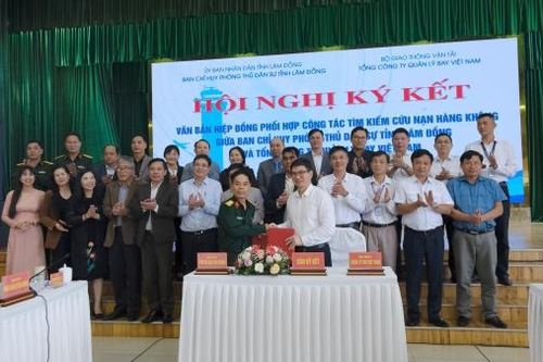 Ký kết phối hợp công tác tìm kiếm, cứu nạn hàng không