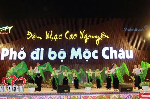 Phát huy lợi thế, từng bước phát triển ngành công nghiệp văn hóa