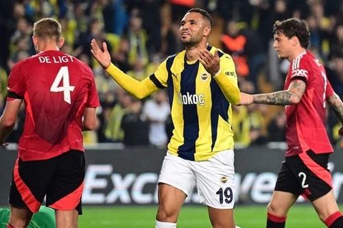 Europa League: Mourinho nhận thẻ đỏ khi Fenerbahce cầm hòa Man.United 1-1