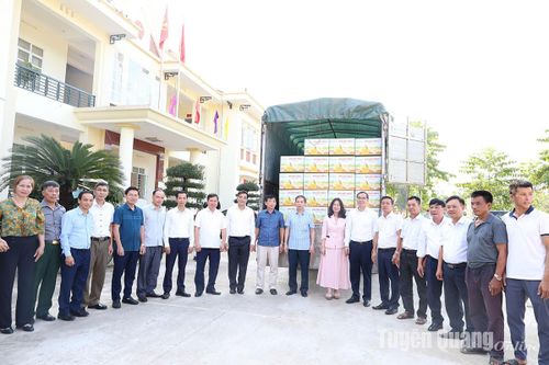 Lễ xuất khẩu sản phẩm bưởi Soi Hà, huyện Yên Sơn sang thị trường Vương quốc Anh năm 2024