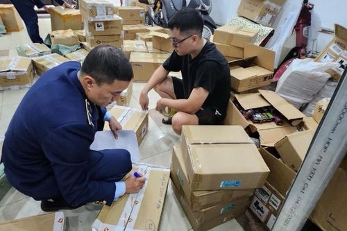 Hà Nội: Tăng cường kiểm soát thuốc lá thế hệ mới, đẩy mạnh phòng chống buôn lậu