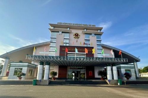 Nâng cấp cửa khẩu, phát triển thương mại biên giới tại Bình Phước