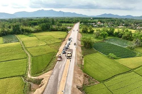 Bình Định: Đẩy mạnh phong trào thi đua hoàn thành các dự án giao thông trọng điểm