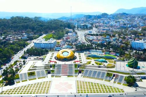Chủ tịch UBND tỉnh Lâm Đồng yêu cầu giải quyết dứt điểm các tồn đọng hồ sơ cấp giấy CNQSDĐ