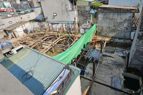 Vụ hàng loạt nhà dân bị nứt nghiêm trọng khi nằm sát công trình xây dựng 'khủng': Công trình từng bị đình chỉ thi công và xử phạt 35 triệu đồng