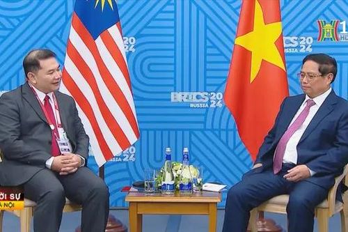 Thủ tướng Phạm Minh Chính tiếp Bộ trưởng Kinh tế Malaysia