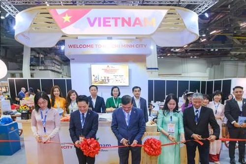 Quảng bá du lịch Việt Nam - TP.Hồ Chí Minh tại Singapore