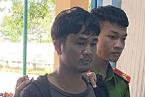 Bắt người chồng dùng dao chém vợ trọng thương