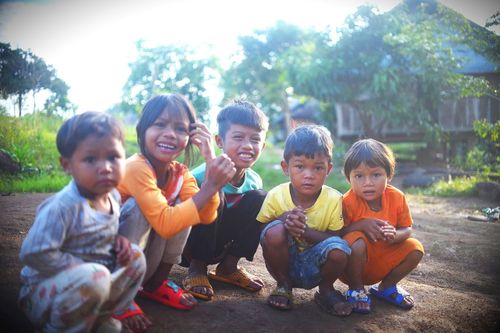 Chơi vơi 'làng rừng' O2