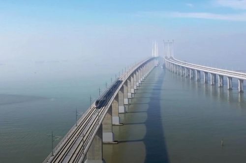 Trung Quốc đào hầm đường sắt cao tốc dưới biển dài nhất thế giới