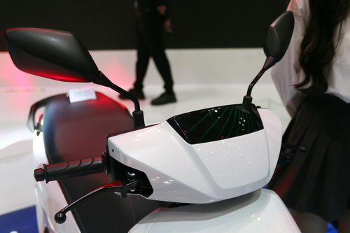 Cận cảnh xe máy điện Honda CUV e: - cho thuê không bán, pin tháo rời