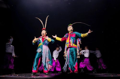 Yeah1 lãi đậm từ show 'Anh trai vượt ngàn chông gai'