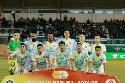 Bán thua phút bù giờ khiến HAGL đánh rơi chiến thắng trước Thanh Hóa, lỡ cơ hội chiếm ngôi đầu bảng