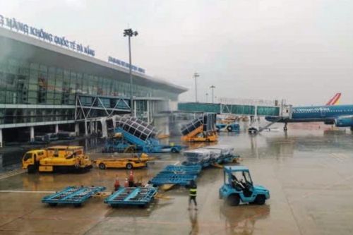 Đóng cửa 4 sân bay để ứng phó bão số 6