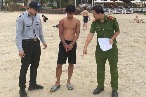 Tỉnh như… trộm!