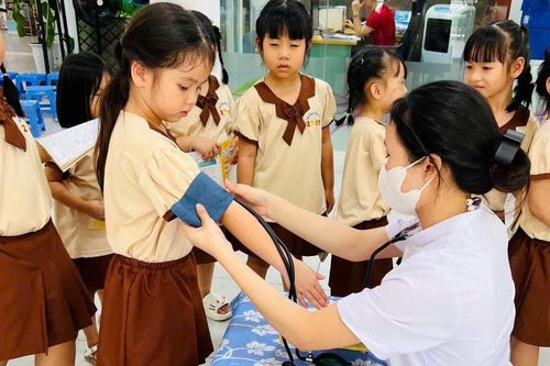 Bảo hiểm y tế giúp học trò vượt qua hoạn nạn
