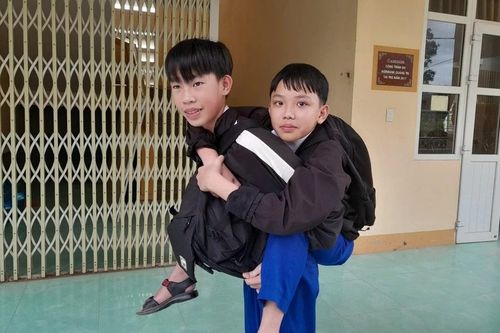 Nam sinh khuyết tật 'lập trình' cho tương lai
