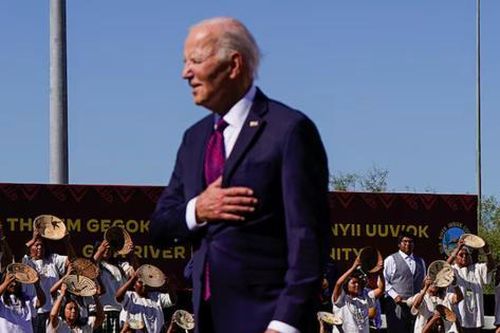 Tổng thống Mỹ Biden xin lỗi thổ dân da đỏ