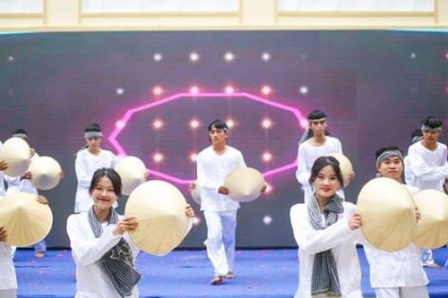 Sôi nổi các hoạt động Ngày hội Chào tân sinh viên của tuổi trẻ Bình Định