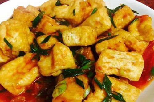 Cách làm đậu phụ xốt cà chua ngon, đơn giản tại nhà