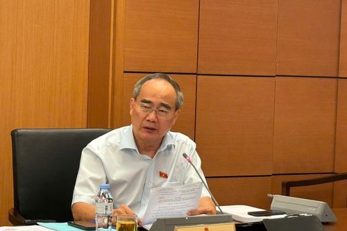 Các đại biểu Quốc hội 'mổ xẻ' nhiều vấn đề kinh tế xã hội 'nóng'
