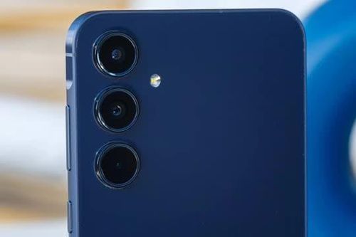 Bản thừa kế Samsung Galaxy A55 5G sẽ nâng cấp mạnh hiệu năng, vững ngôi vua tầm trung iPhone 16 cũng lo ngại