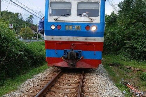 Va chạm với tàu hòa một người phụ nữ tử vong